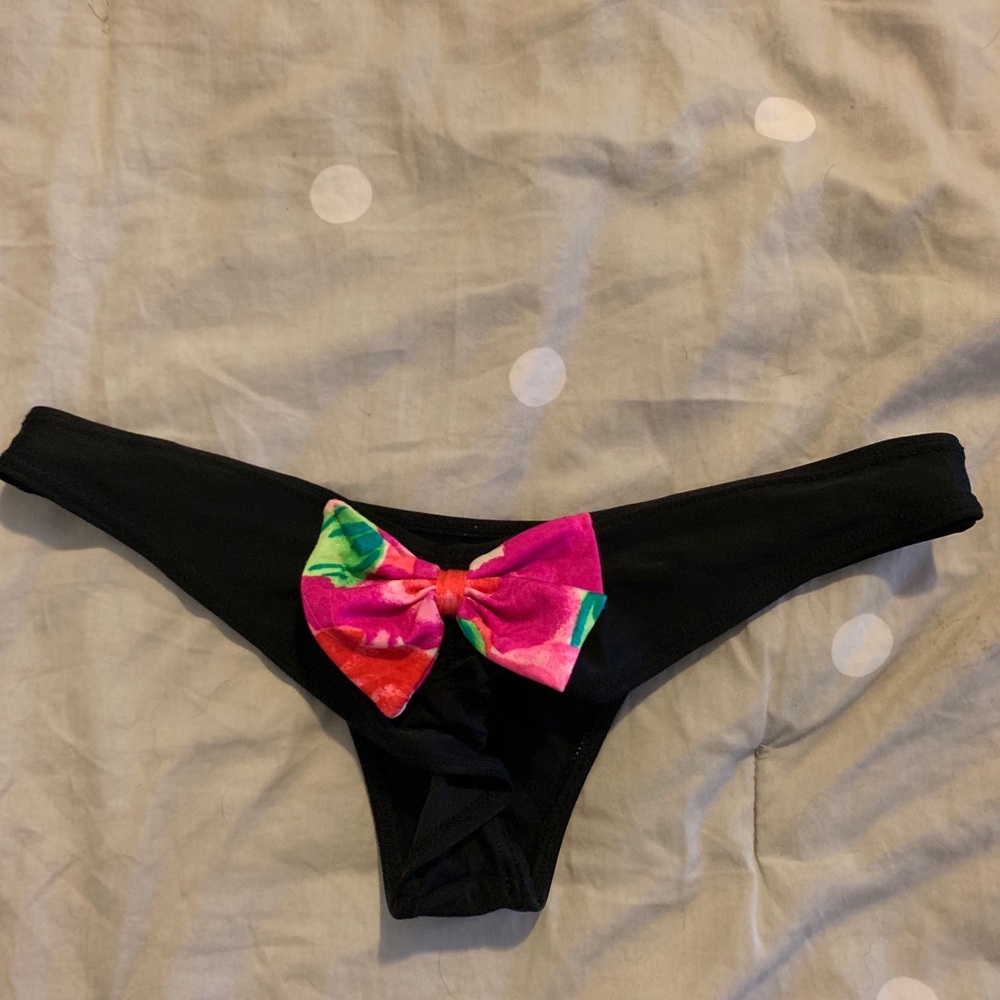 Super cheeky bow bottoms